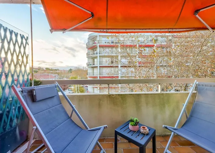 Avec Terrasse & Parking A 8 Min A Pieds De La