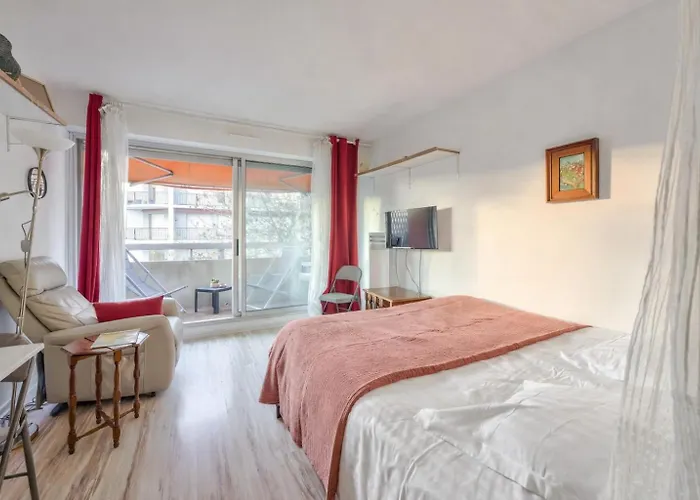 Avec Terrasse & Parking A 8 Min A Pieds De La *